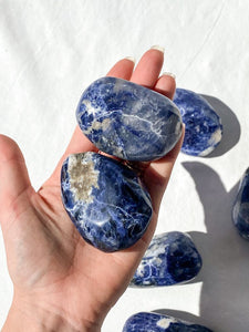SODALITE PALM STONE