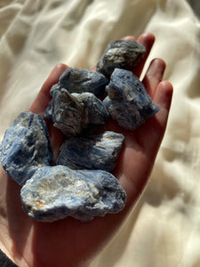 RAW BLUE KYANITE